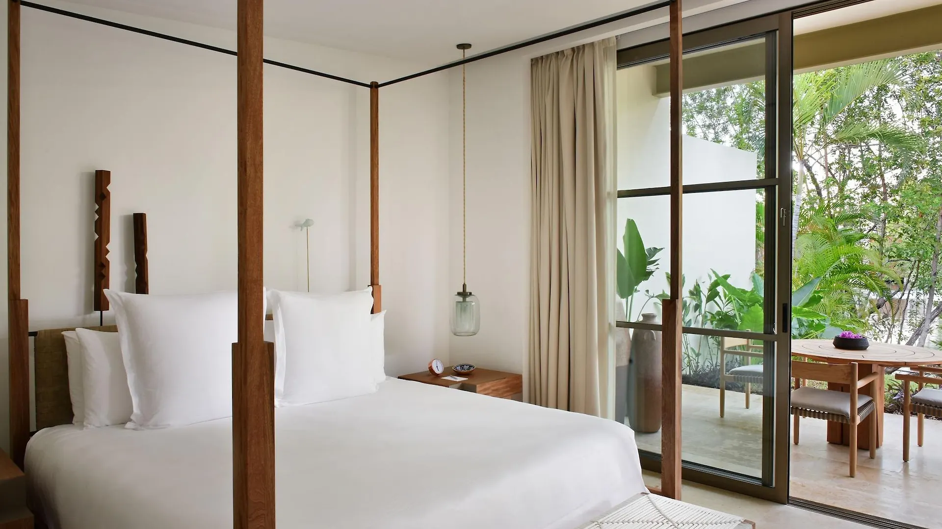 Rosewood Mayakoba Lafitte
