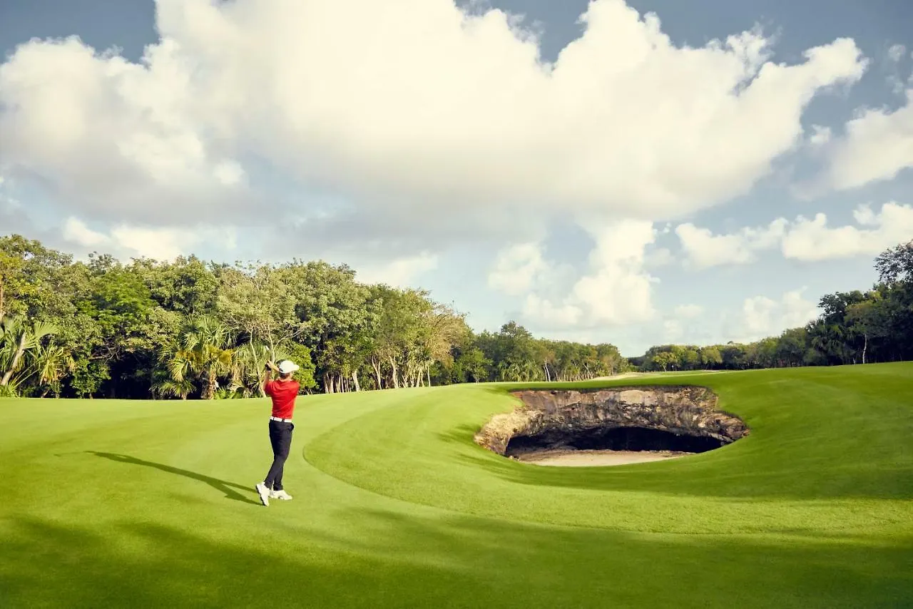 Rosewood Mayakoba Lafitte Resort