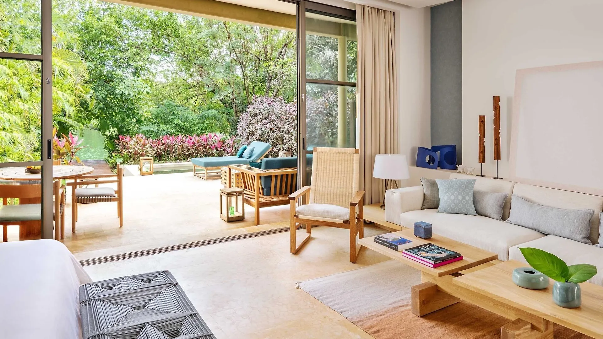 Rosewood Mayakoba Lafitte Resort
