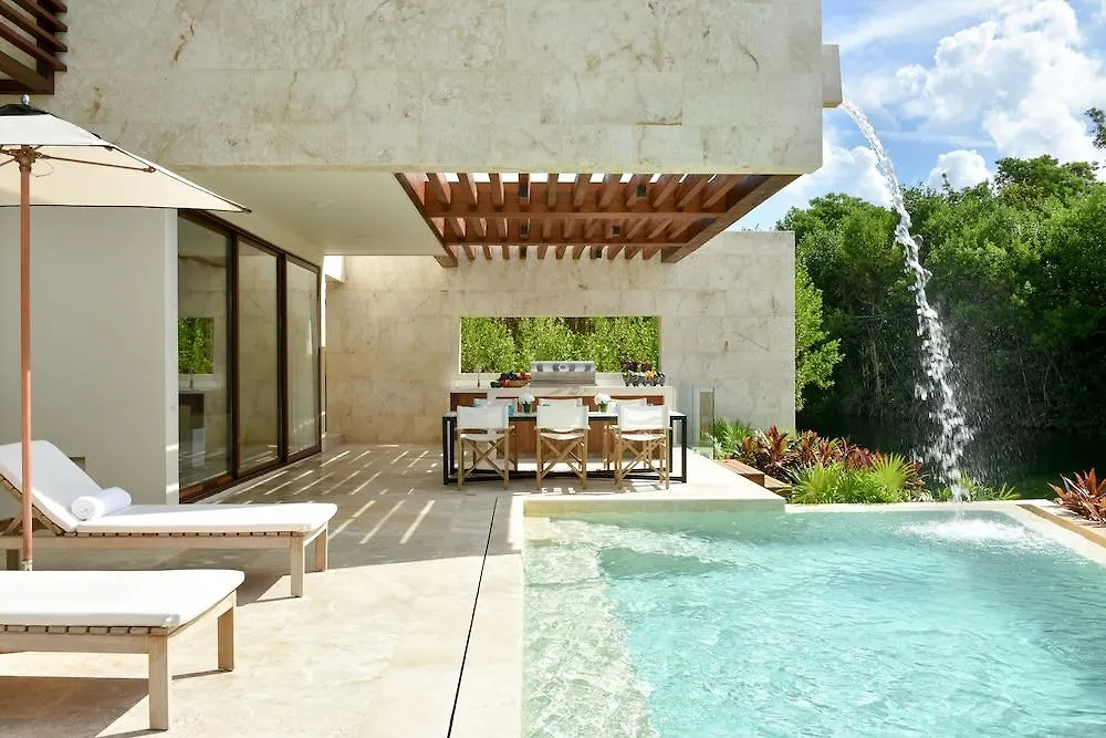 Rosewood Mayakoba Lafitte